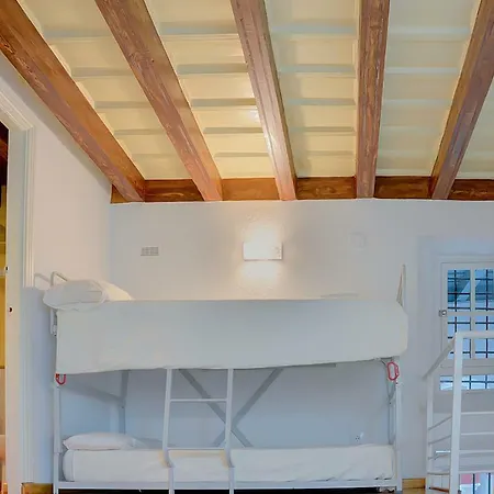 Triplex San Isidoro Seville