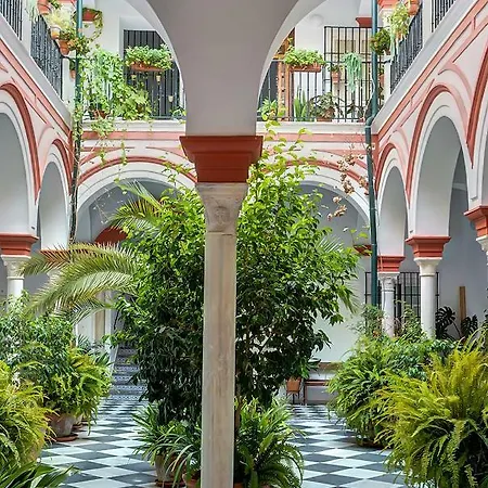 Triplex San Isidoro Seville